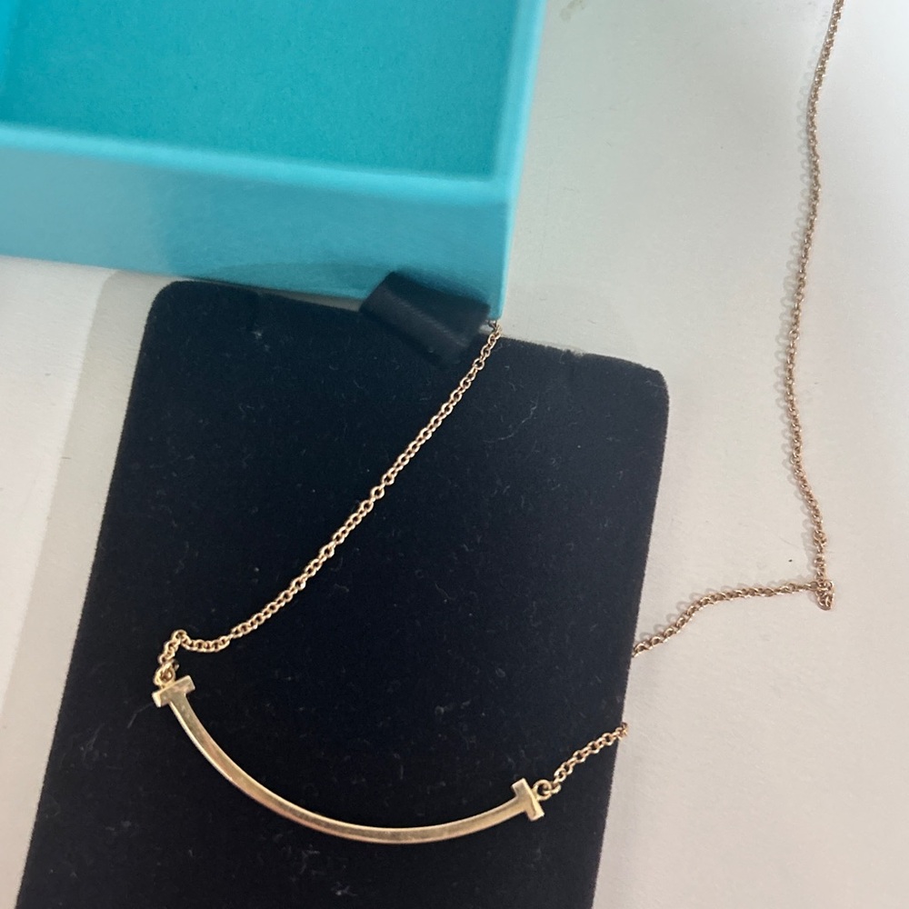 Tiffany Smile Pendant Rose Gold Small - Picture 2 of 3